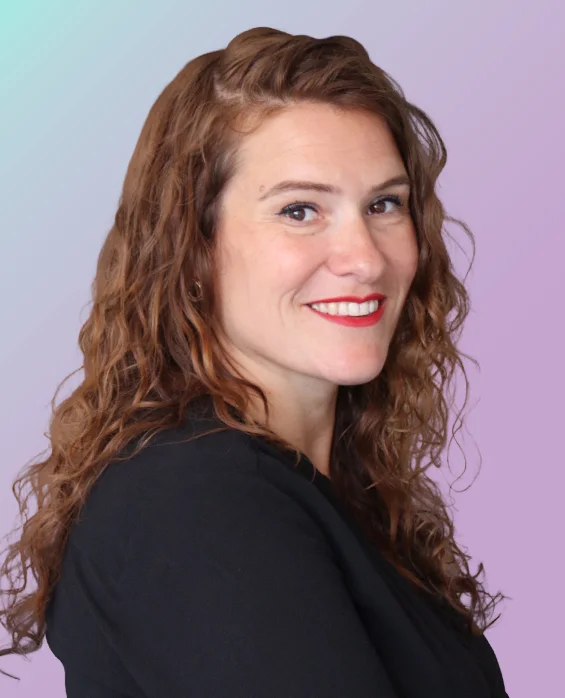 maggie gailhard headshot