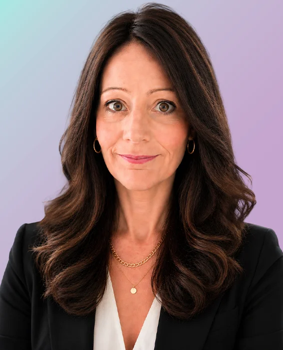 christine higgs headshot